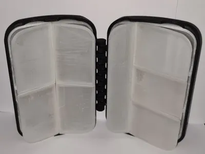 Pill storage box for travel