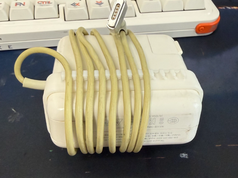 苹果电脑电源视频器 绕线小工具