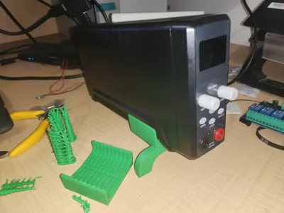 Stabilized foot for MP3842 bench PSU