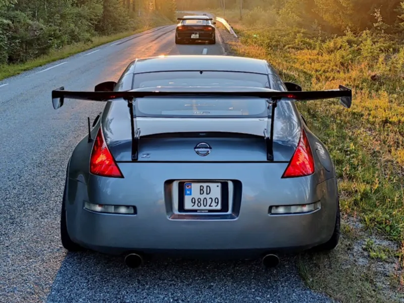 Nissan 350Z - Duckbill wing