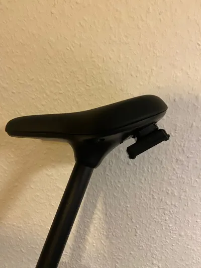 Woom Smart Tag Holder