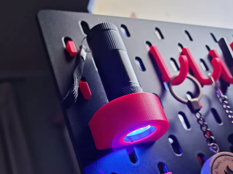 Skadis Flashlight Holder – Work Light Dock