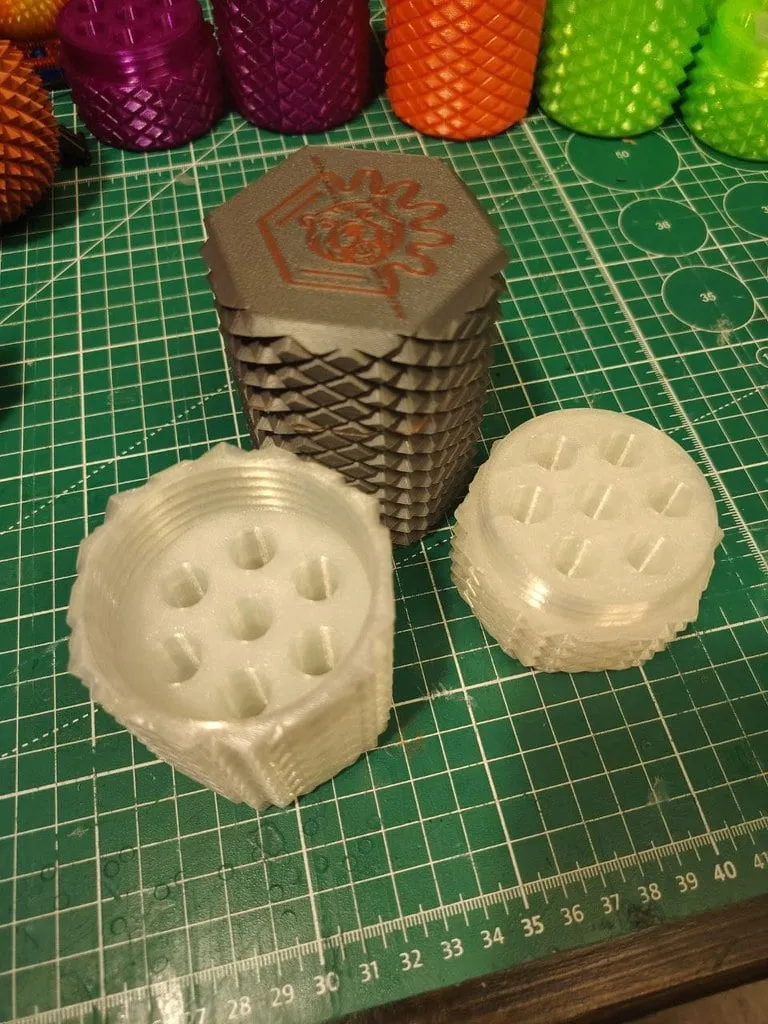 Hexagonal case for Eppendorf tubes