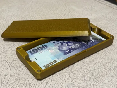 Container for 100 sheets of 1000 NTD