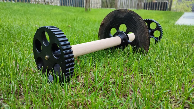 Boundary wire groove tool mower robot - Mähroboter