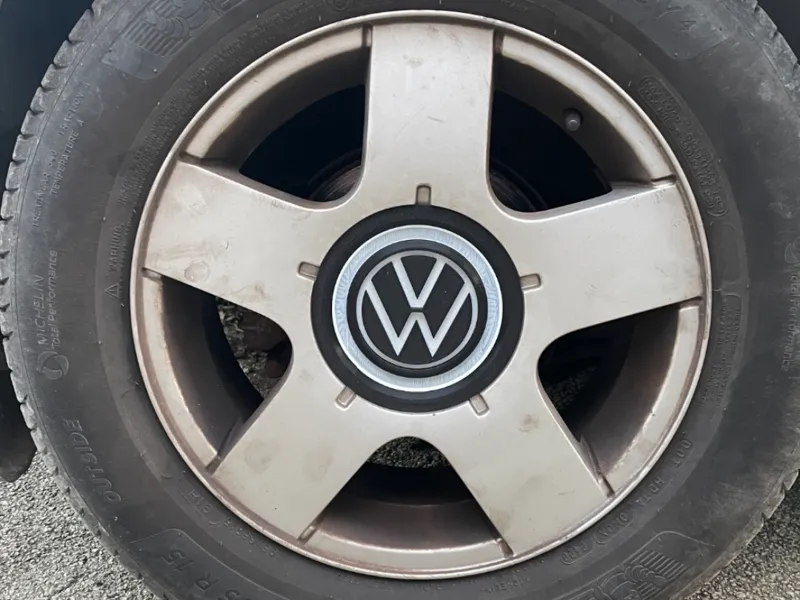 Cache moyeu GOLF 4 