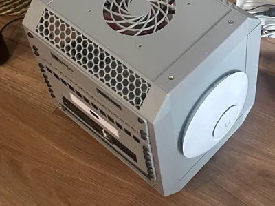 Lab Rax Wall - Unifi U6+ Mount
