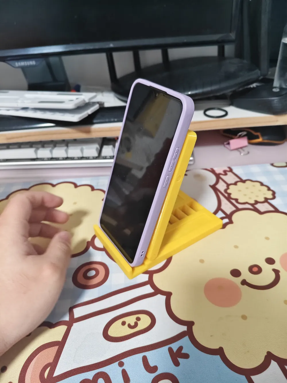 Foldable Adjustable Phone Stand - Free 3D Print Model - MakerWorld