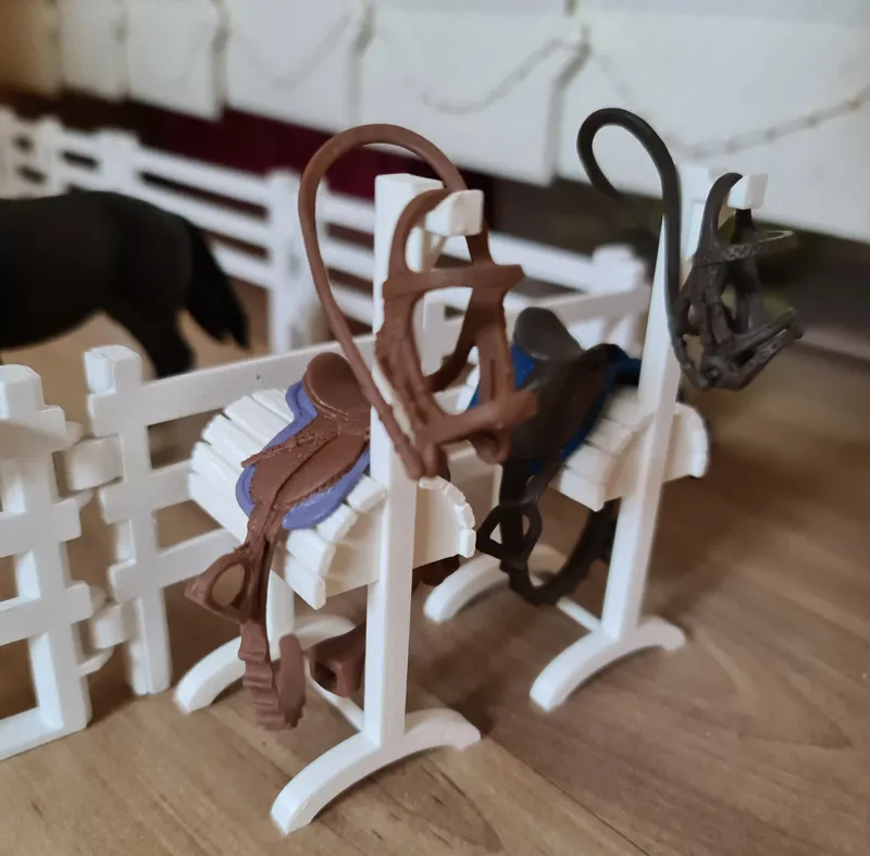 Schleich Horse Club - saddle holder