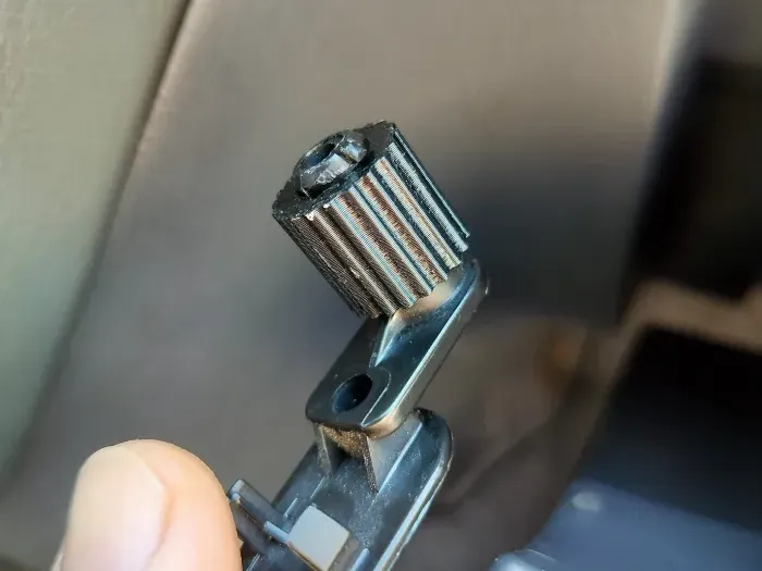 97-01 HONDA CRV GLOVEBOX STOPPER