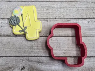 Number 4 with baloons cookie cutter