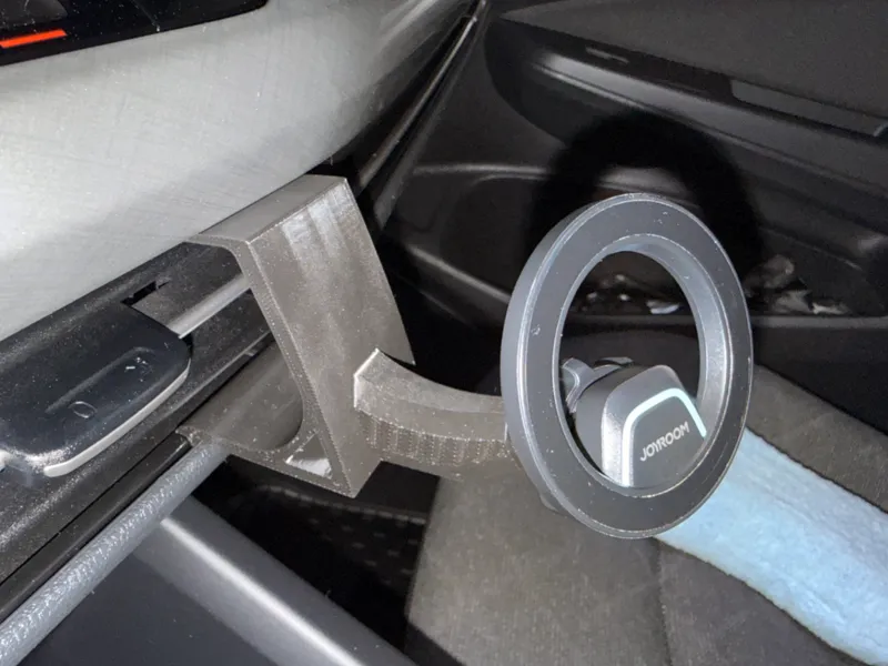 VW Golf 8 Car Phone mount