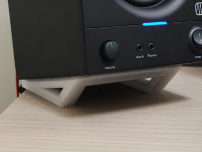 Universal Speaker Stand