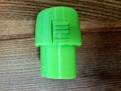 Vacuum cleaner hose attachment