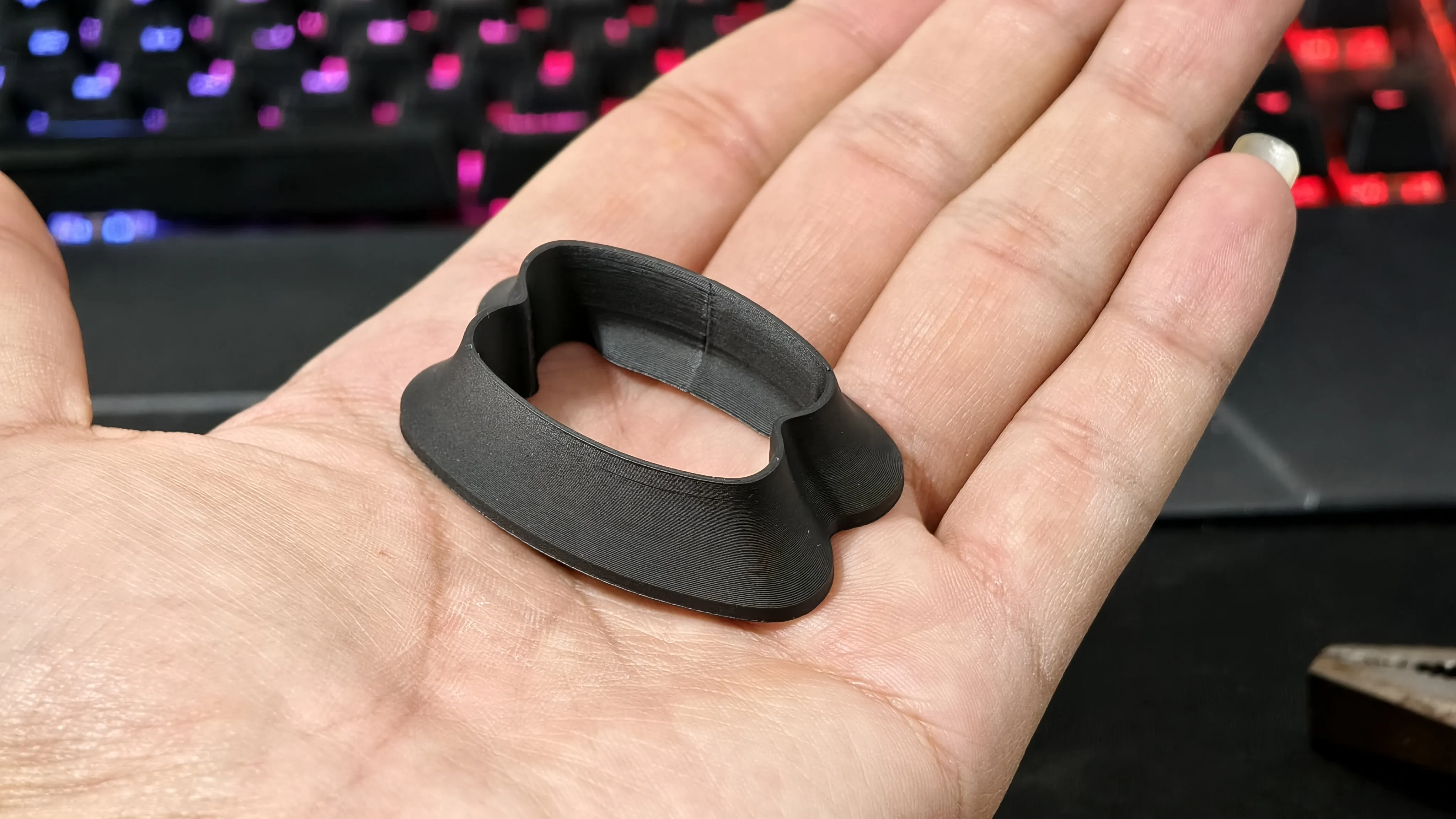 Tip Base 502 glue bottle anti-tip base - Free 3D Print Model - MakerWorld