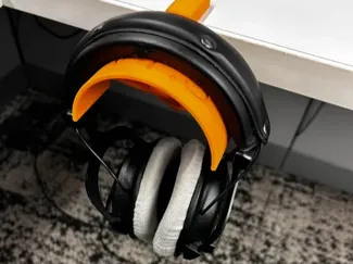 Desk mounted headphone hanger