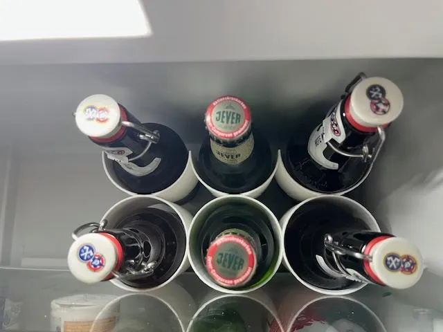 Kühlschrank Flaschenhalter