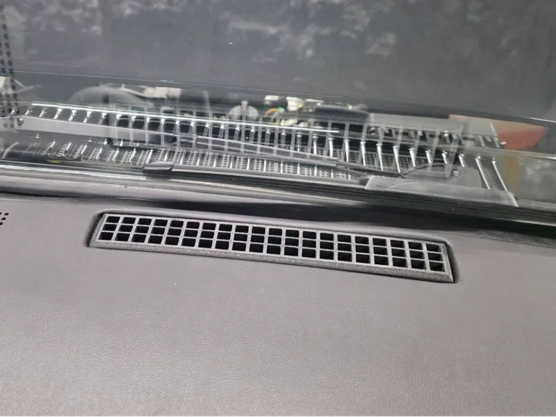 Square body Defrost vent