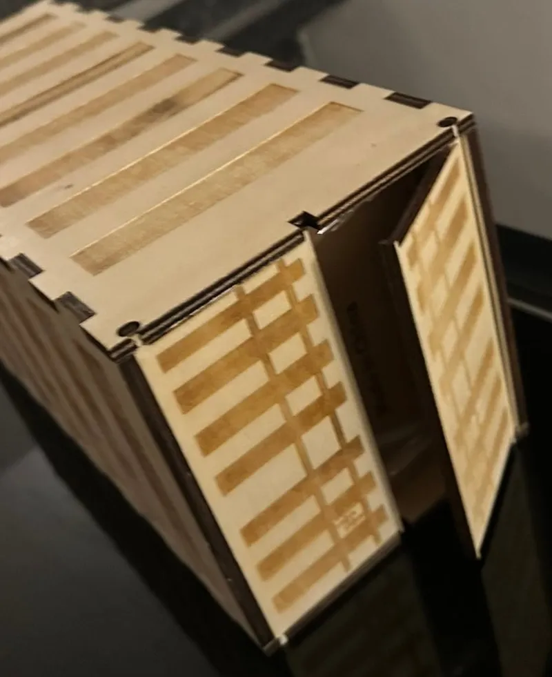 Simple 20ft Shipping Container 6mm  (M = ca. 1:16)