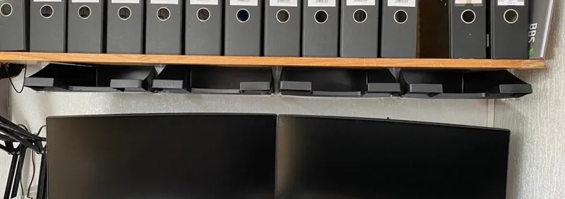 HAN Halter Ablage / Office Deskmount