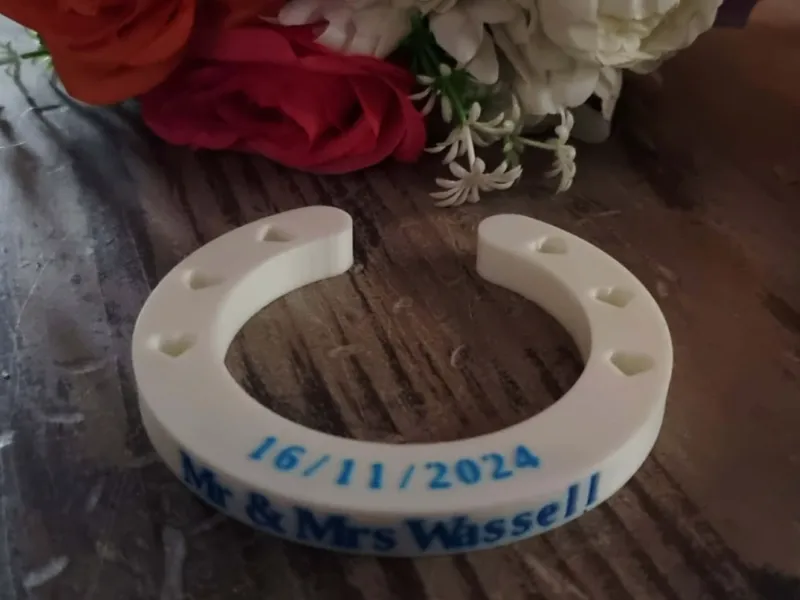Parametric Wedding Horseshoe Fully Customizable!