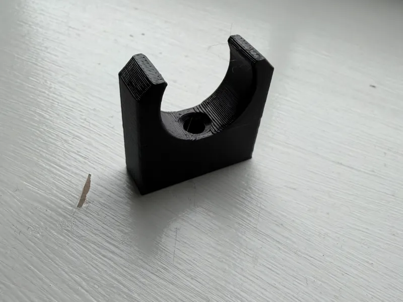 20mm pipe or cable bracket