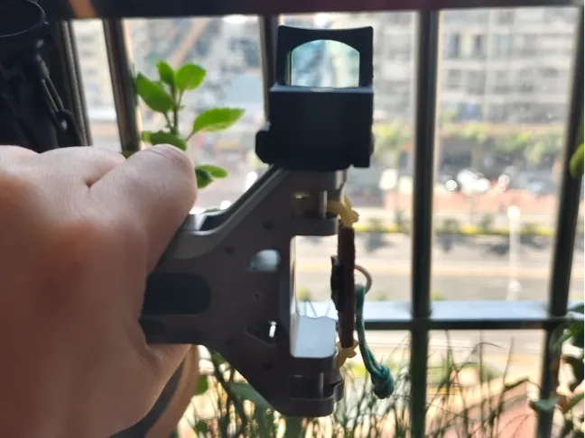 弓械者G系列弹弓专用激光导轨，红点导轨，可以CNC