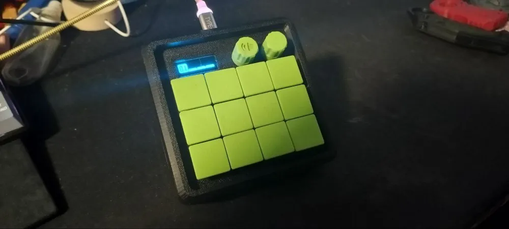 DIY Handwired 4x3 Macropad with OLED & Encoders v2 - Free 3D Print ...