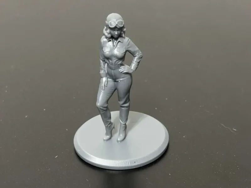 Aviation Pin-Up Girl - Pilot Green