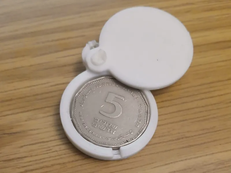 coin holder. coin keychain.  מחזיק מפתחות 5 שח שקל