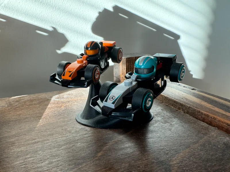 Mini Legos F1 Car Stand 