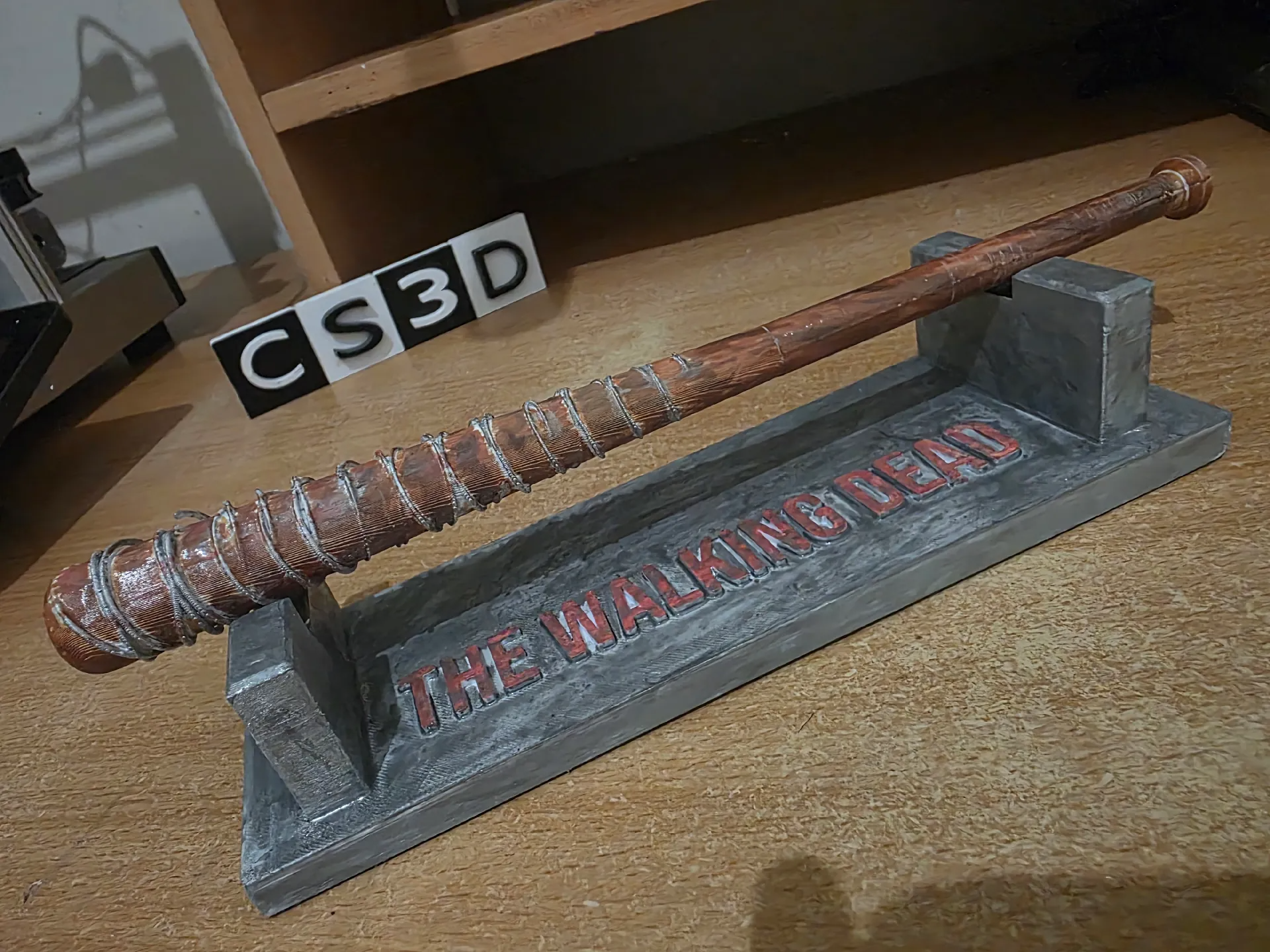 Lucille - The Walking Dead (Desk Edition)