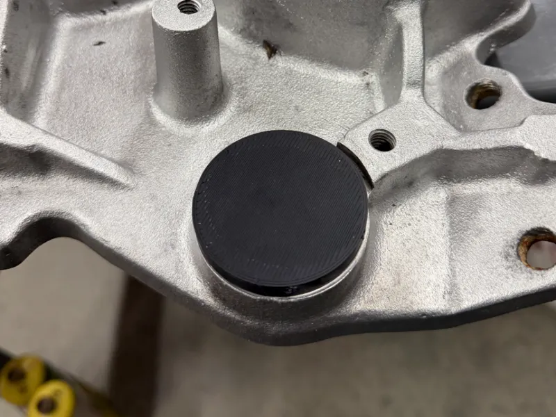 Distributor Plug for Small Block Chevrolet 