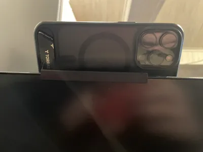 iPhone Continuity Mount - iiyama G-Master