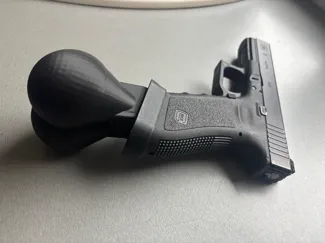 Magazine plate for Glock pistol - bull balls