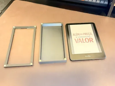 Hidden storage compartment (Magnet) v2