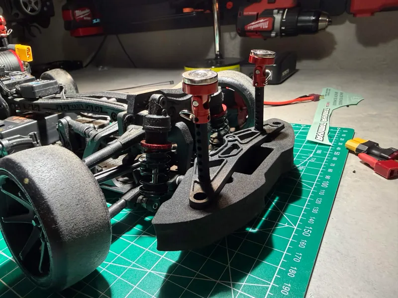 MST RMX 2.5 Front and Rear Body Posts