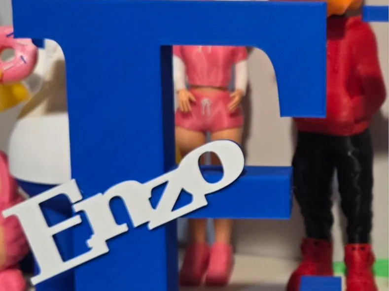 INICIAL E CON NOMBRE DE ENZO