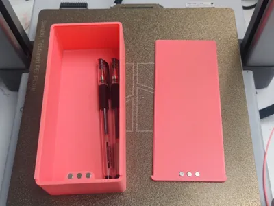 Magnetic suction box