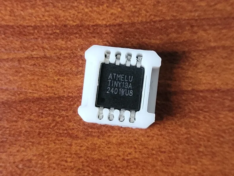 Simple ATtiny13A Programming Socket