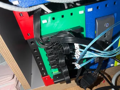 Parametric SSD mount for HomeRacker