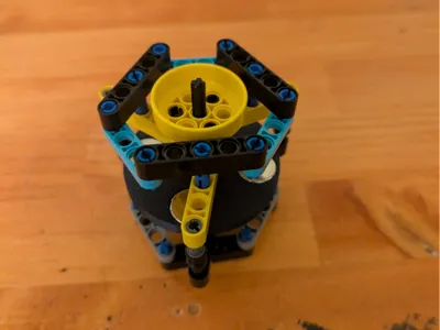 Technic compatible magnet mount for custom motors 