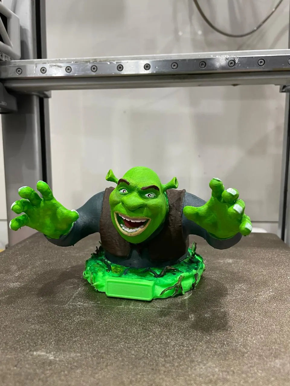 Shrek Model Kit Shrek 3D figurine | Desk buddy | model - Free 3D Print Model - MakerWorld