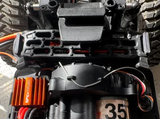 Axial Coyote Large Battery Bracket