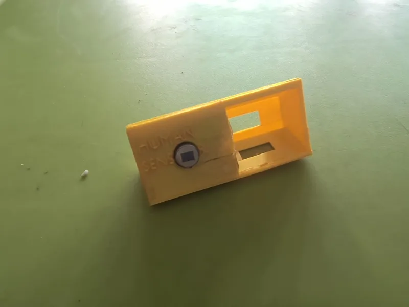 人体传感器+OLED保护壳