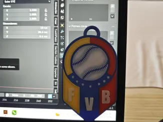 escalable y editable con blender o bambustudio