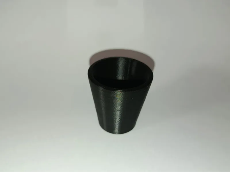 Kleiner Becher
