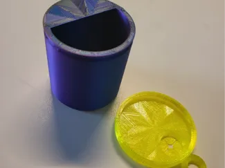 Portable Ashtray with rotating snap-on TPU lid