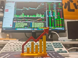 桌面正向趋势摆件