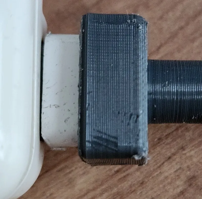 MagSafe 1 Apple charger strain relief/retainer